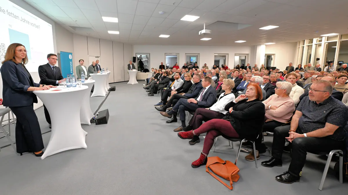 Volles Haus herrschte am Montagabend beim Wahlpodium im Business-Park.