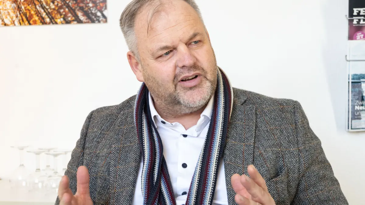 Landtagswahl WK GP: Kanditatenvorstellung AfD Sandro Scheer, im Haus