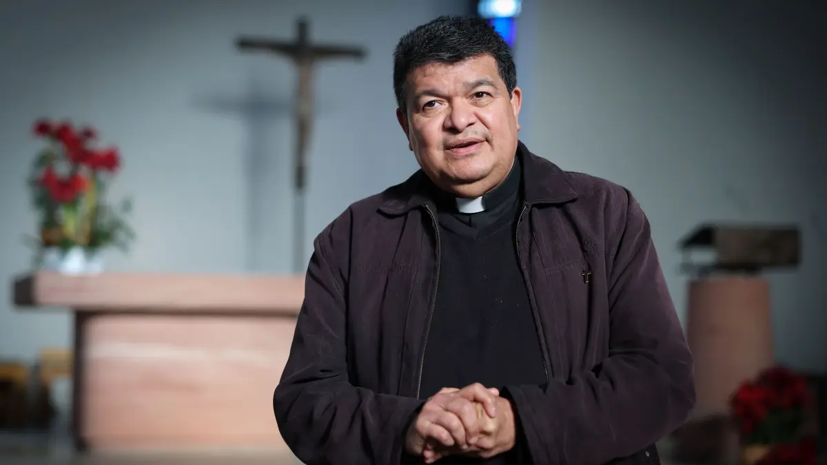 Pfarrer Marco Antonio Rodrigues Rivas katholische Kirche Metzingen St. Bonifatius