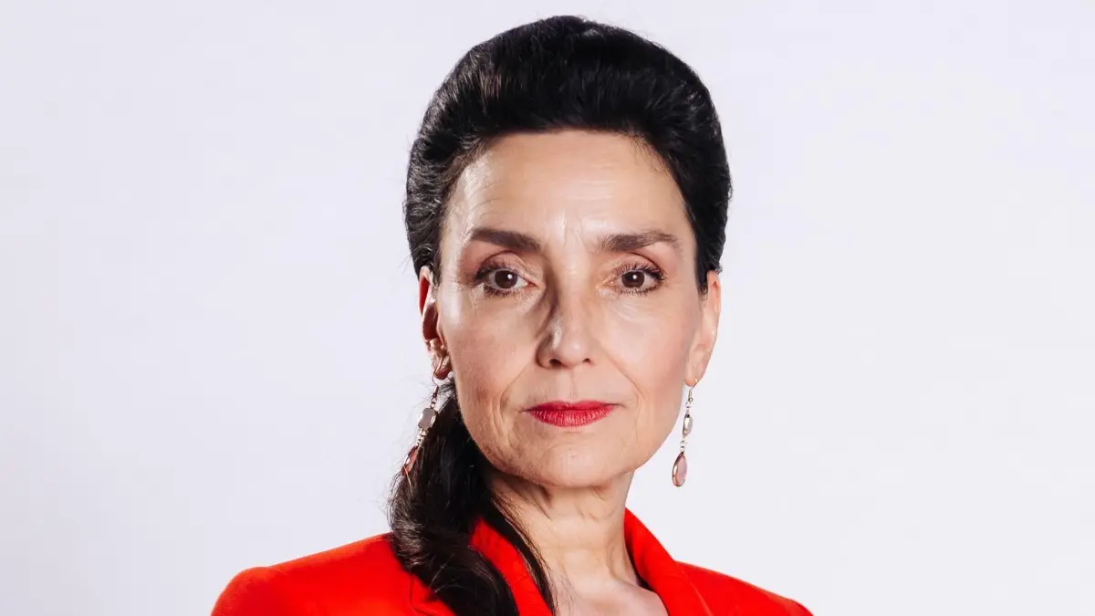 Simone Steinkamp (Tatjana Clasing) muss das nächste Familienproblem lösen.