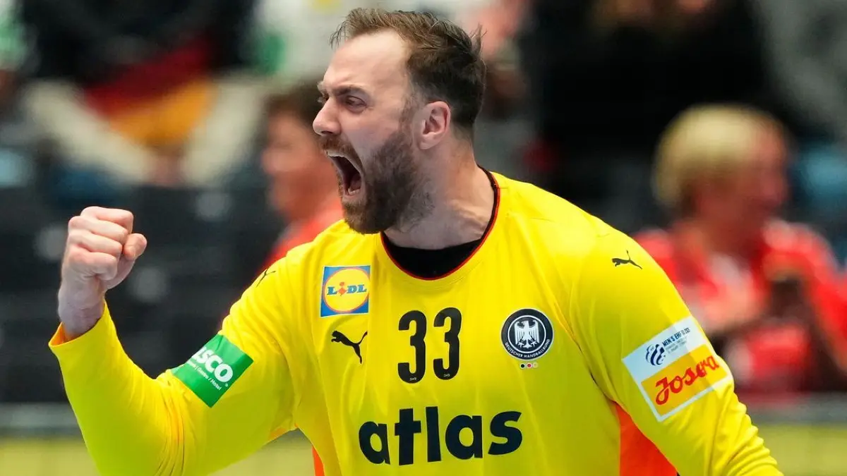 Deutschland - Portugal: 22.01.2026, Dänemark, Herning: Handball: EM, Deutschland - Portugal, Hauptrunde, Gruppe 1, 1. Spieltag, Jyske Bank Boxen. Deutschlands Torhüter Andreas Wolff reagiert während des Spiels. Foto: Sebastian Elias Uth/Ritzau Scanpix Foto/AP/dpa - ACHTUNG: Nur zur redaktionellen Verwendung und nur mit vollständiger Nennung des vorstehenden Credits +++ dpa-Bildfunk +++