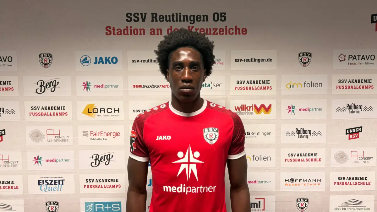 Er soll die Reutlinger Antwort auf die dünne Personaldecke in der Offensive sein: Terry Asare verstärkt den SSV im Kampf um die Klasse.
