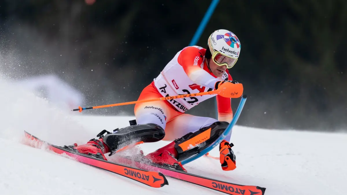 Ski alpin: Weltcup in Kitzbühel: 25.01.2026, Österreich, Kitzbühel: Ski alpin: Weltcup, Slalom, Männer, 1. Durchgang. Daniel Yule aus der Schweiz in Aktion. Foto: Expa/ Johann Groder/APA/dpa +++ dpa-Bildfunk +++