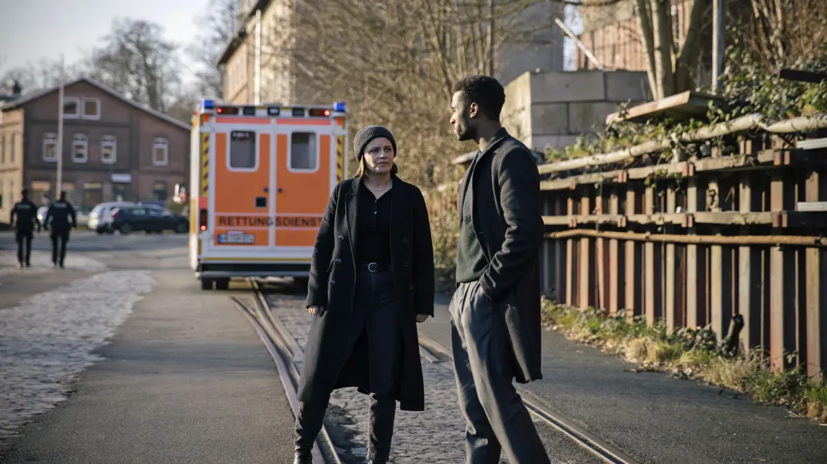 Im „Tatort: Wenn man nur einen retten könnte“ ermitteln am 25. Januar 2026 die Kommissare aus Bremen.