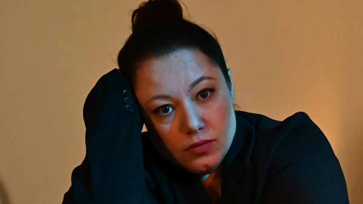 Vanessa (Julia Augustin) bekommt neuen Ärger mit der Justiz.