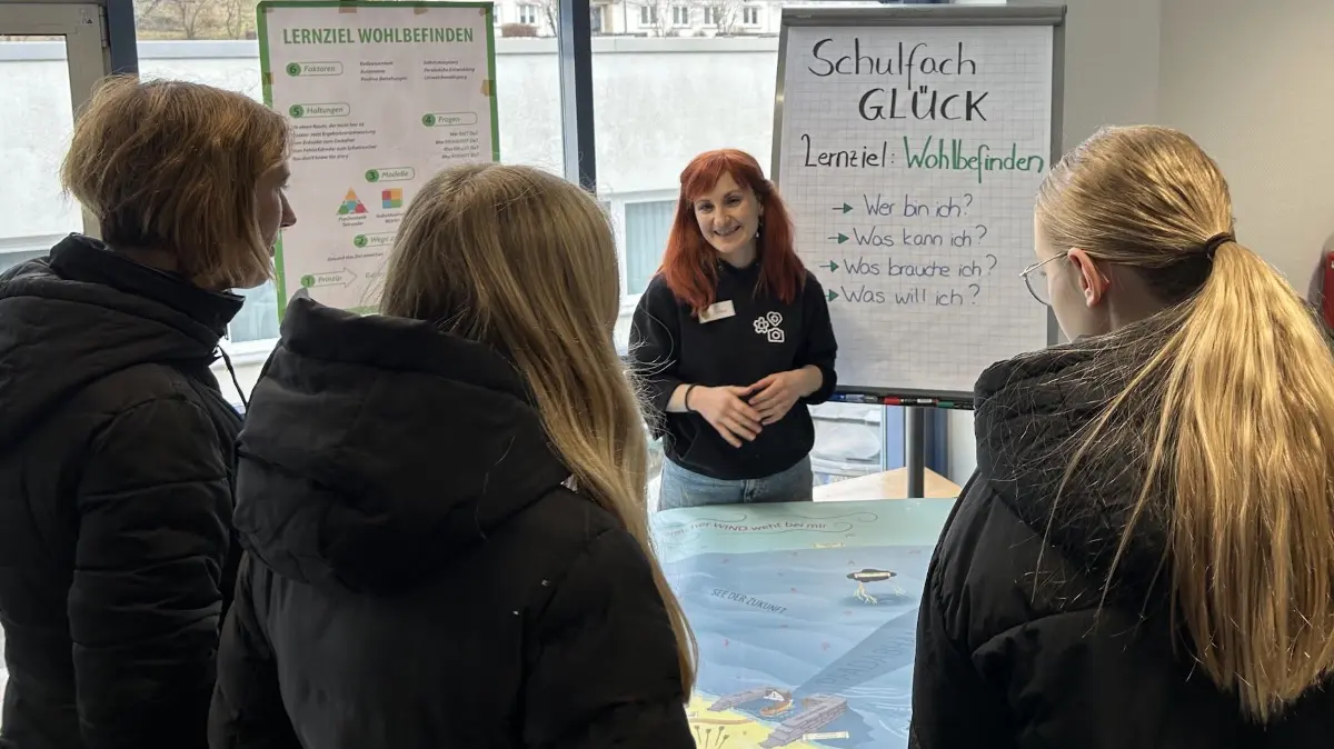 Lernziel: Wohlbefinden! Viele interessierten sich für das neue Schulfach "Glück" an der Beruflichen Schule in Horb.