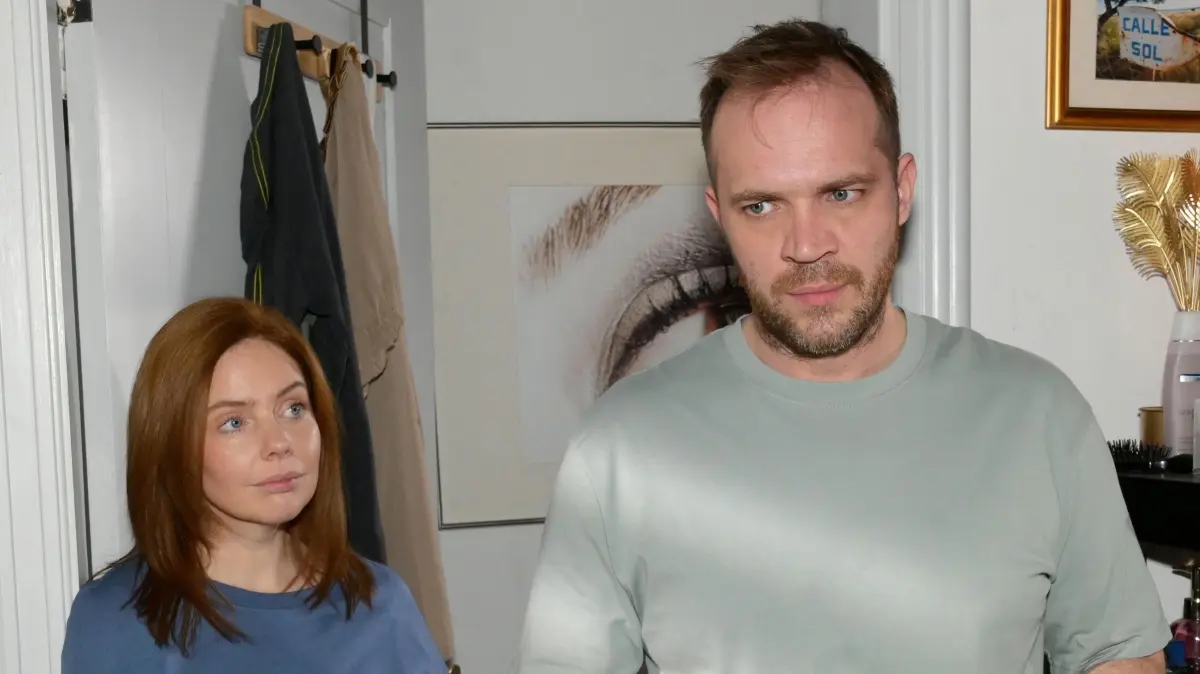 Erik (Patrick Heinrich) betrügt seine Ehefrau Toni (Olivia Marei).