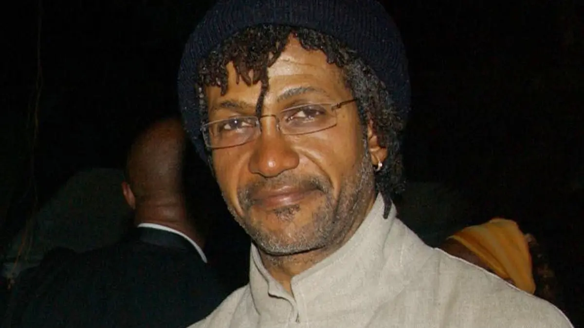 Sly Dunbar: ARCHIV - 06.08.2005, Jamaika, Kingston: Sly Dunbar erscheint bei der Unabhängigkeitsgala des Premierministers in Kingston am 6. August 2005. Foto: Collin Reid/AP/dpa +++ dpa-Bildfunk +++
