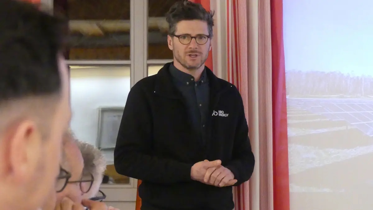 Projektleiter Jonas Besseler in der OR-Sitzung Benzingen.