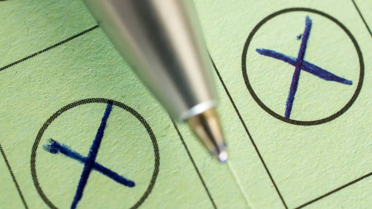 Landtagswahl in Sachsen 2019, Stimmabgabe, Briefwahl, 26.08.2019 Sachsen Deutschland *** State election in Saxony 2019,: Landtagswahl in Sachsen 2019, Stimmabgabe, Briefwahl, 26.08.2019 Sachsen Deutschland *** State election in Saxony 2019, Voting, postal vote, 26 08 2019 Saxony Germany