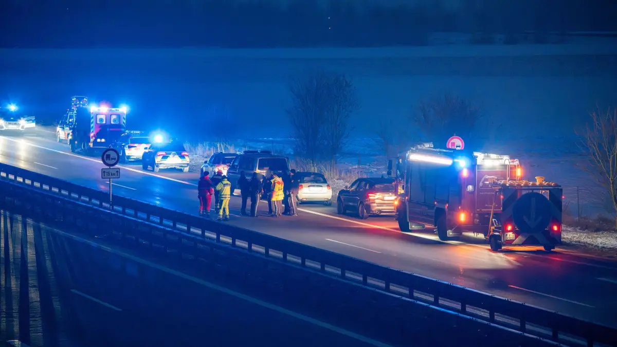Verdacht auf Sprengstoff - A3 gesperrt