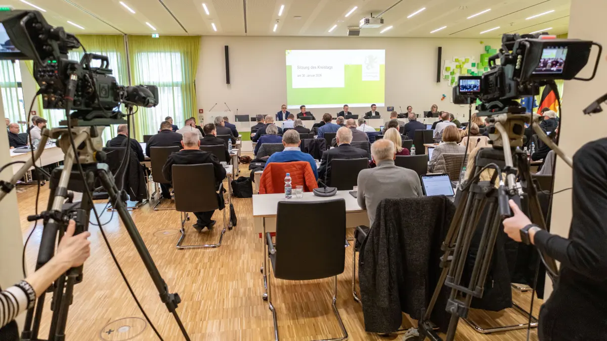 Landratsamt Göppingen Kreistagssitzung am 30.01.2026 - Livestream zum Thema Altbau der Klinik am Eichert