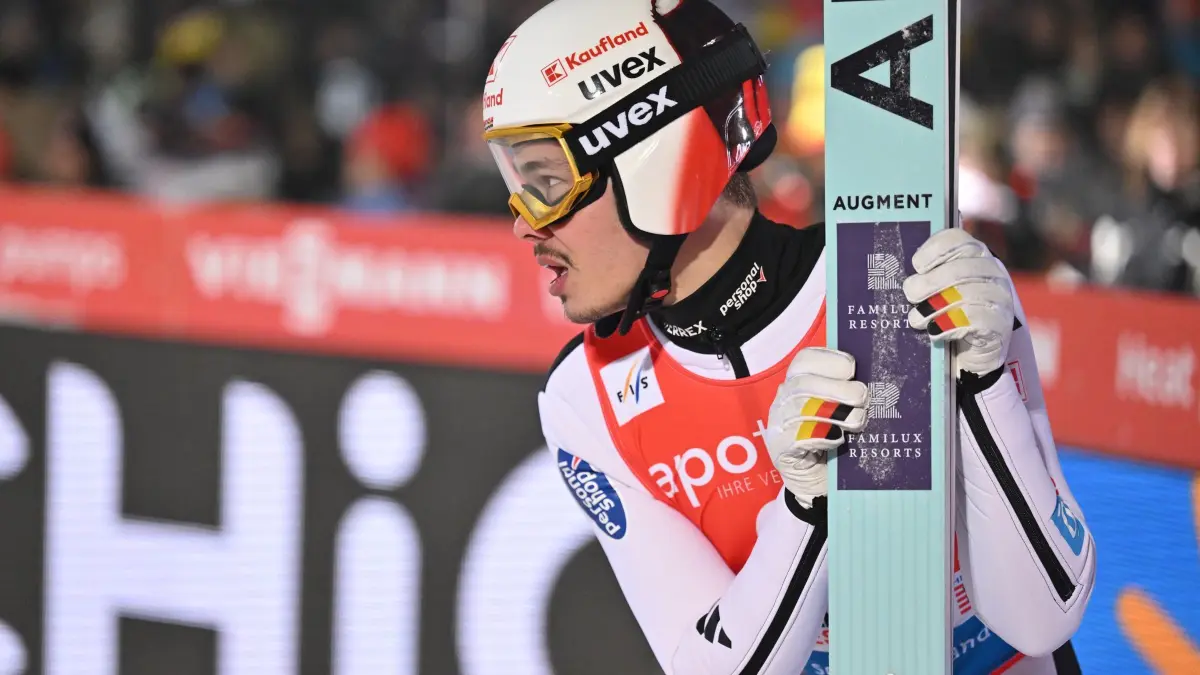 Ski nordisch / Skispringen: Weltcup Willingen: 30.01.2026, Hessen, Willingen: Ski nordisch / Skispringen: Weltcup, Großschanze, Teamspringen, Mixed: Philipp Raimund (Deutschland) nach seinem Sprung. Foto: Swen Pförtner/dpa +++ dpa-Bildfunk +++