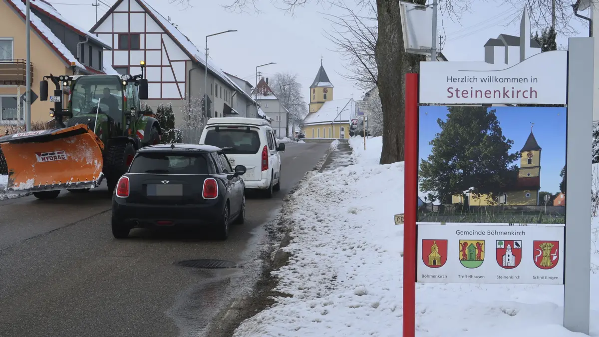 Wer künftig nachts durch Steinenkirch fährt, wie hier auf der Gussenstadter Straße, muss den Fuß vom Gas nehmen.