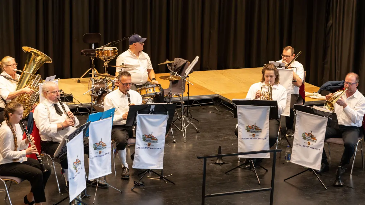 Wangen Gemeindehalle Schurwald-Blasmusikfestival Musikverein Birenbach
