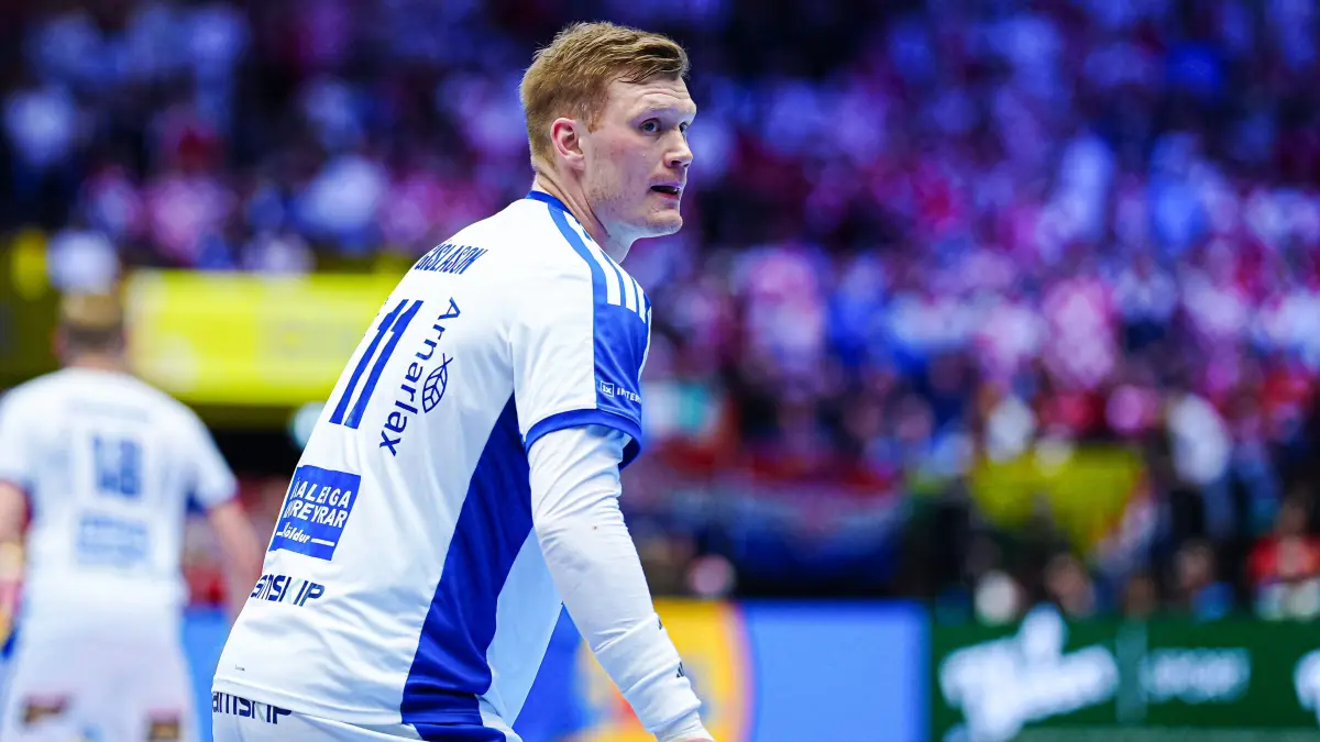 Ymir Oern Gislason (Island, #11)
DEN, Island vs. Kroatien, Handball, EHF Europameisterschaft 2026, Spiel um Platz 3, 01.02.2026
Foto: Eibner-Pressefoto/Marcel von Fehrn