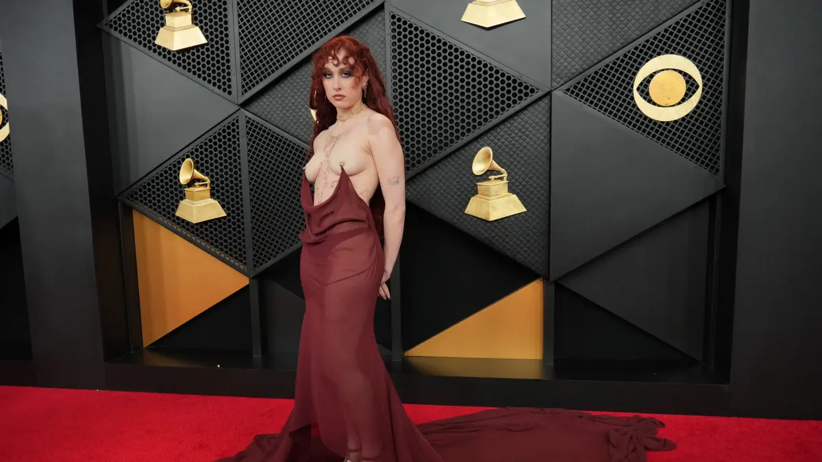 Chappell Roan kommt zu den 68. Grammy Awards.