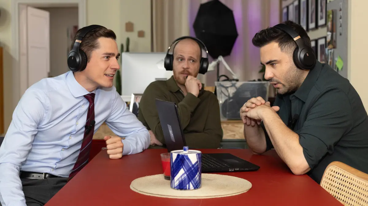 Unter uns“-Folge 7804 auf RTL+: Easy schlichtet zwischen Ringo und Tobias | swp.de