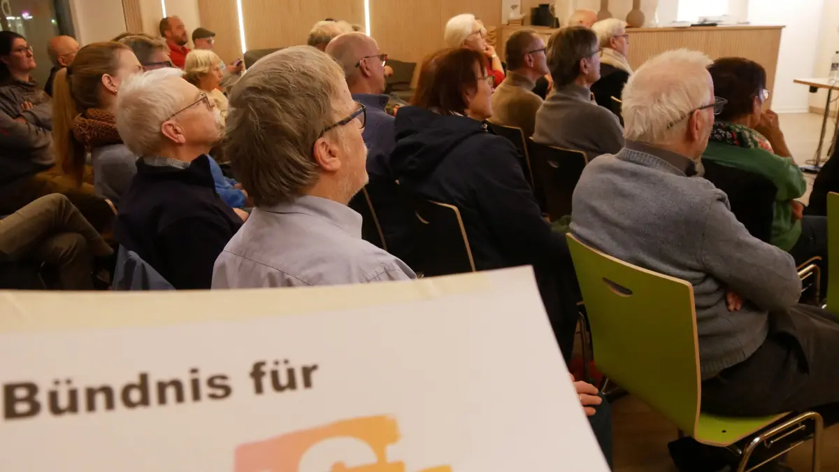 Rund 30 Interessierte lauschten am Donnerstagabend gespannt den Ausführungen von Andreas Hässler.