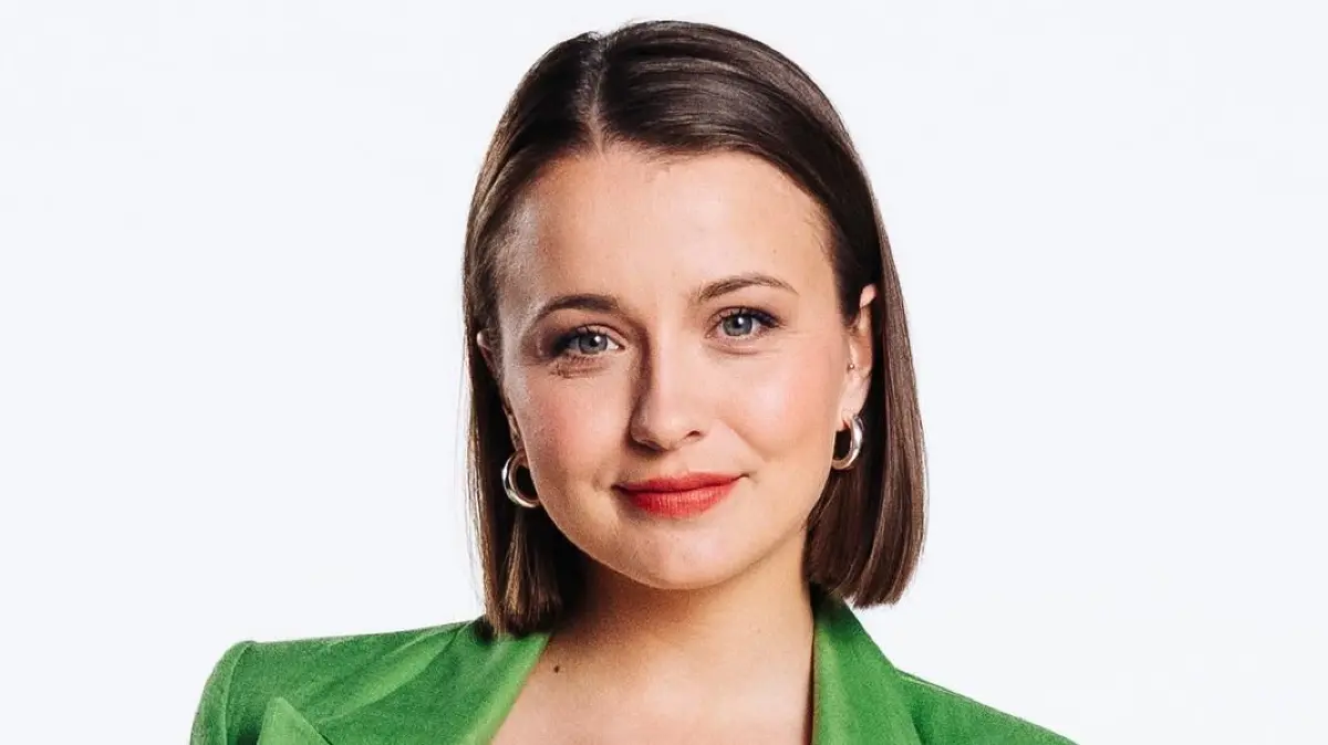 Lucie (Julia Wiedemann) liegt derzeit im Krankenhaus.