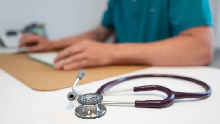 55 Mediziner auf Weg zum Facharzt für Allgemeinmedizin