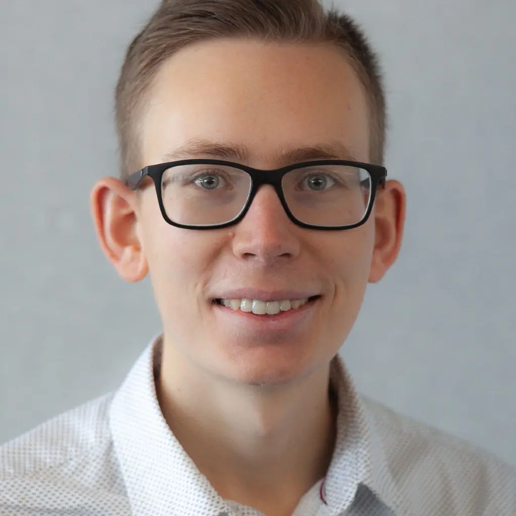 Bild des Autors bzw. der Autorin Benjamin Roth