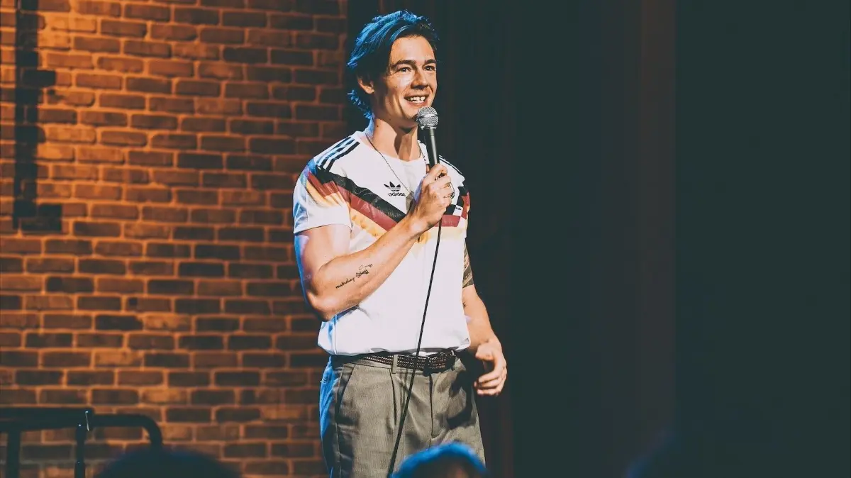Mario Adrion bei eine seiner Stand-Up-Comedy-Shows