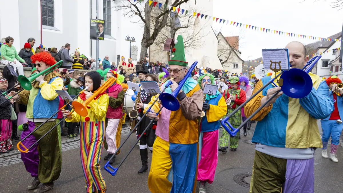 Deggingen - 21. Deggner Fasnetsumzug der Fasnetsgesellschaft Deggner Leirakiebl e.V.
