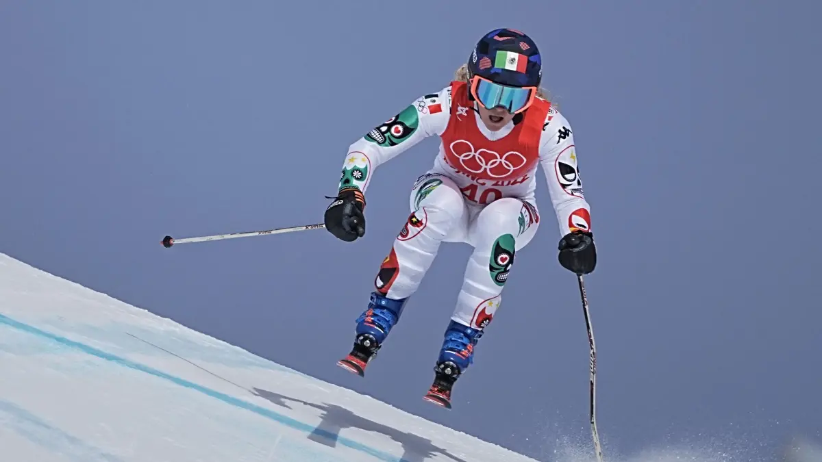Sarah Schleper: ARCHIV - 11.02.2022, China, Yanqing: Olympia, Ski Alpin, Super G, Frauen, im Nationalen Ski-Alpin-Zentrum, Sarah Schleper für Mexiko in Aktion. (zu dpa: ««Sehr emotional»: Schleper bildet Ski-Duo mit ihrem Sohn») Foto: Michael Kappeler/dpa +++ dpa-Bildfunk +++