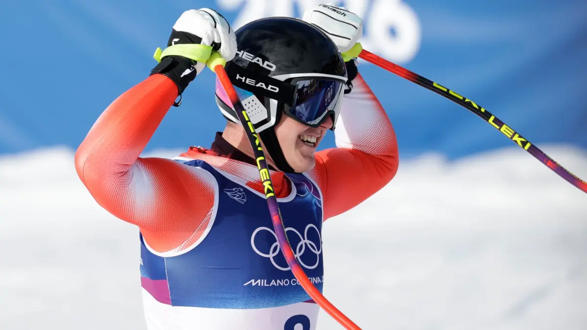 Olympische Winterspiele 2026: 07.02.2026, Italien, Bormio: Olympia, Olympische Winterspiele Mailand Cortina 2026, Ski alpin, Abfahrt, Männer, Franjo von Allmen (Schweiz) jubelt im Ziel. Foto: Oliver Weiken/dpa +++ dpa-Bildfunk +++