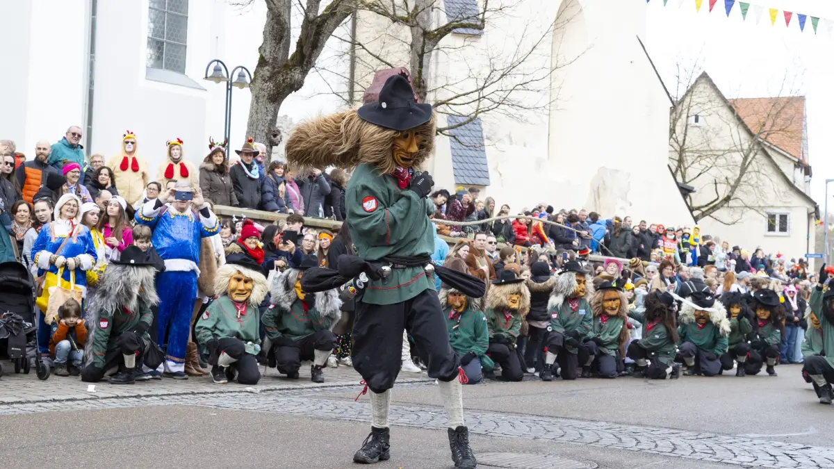 Deggingen - 21. Deggner Fasnetsumzug der Fasnetsgesellschaft Deggner Leirakiebl e.V.