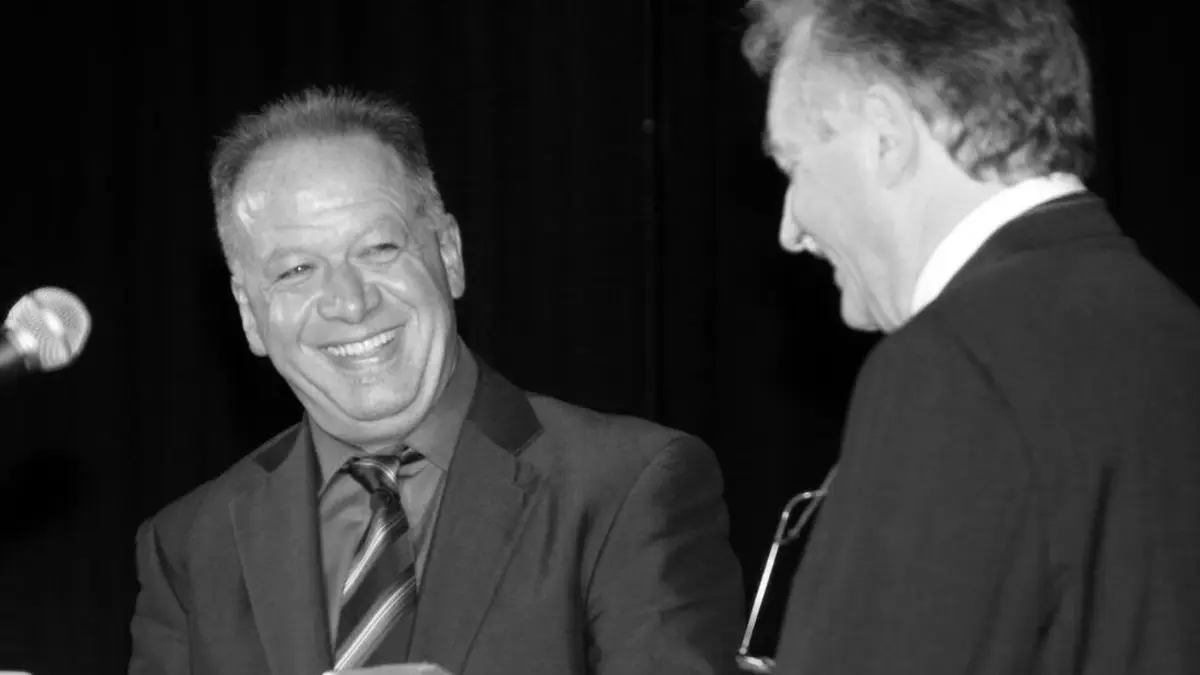 Herbert Fitterling (links) und Bürgermeister Günther Frank Eislingen. neuer 1. Beigeordneter