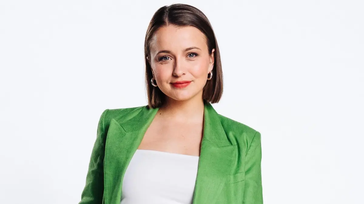 Lucie Ziegler (Julia Wiedemann) hatte einen schweren Unfall. Jetzt spürt sie plötzlich ihr linkes Bein nicht mehr.