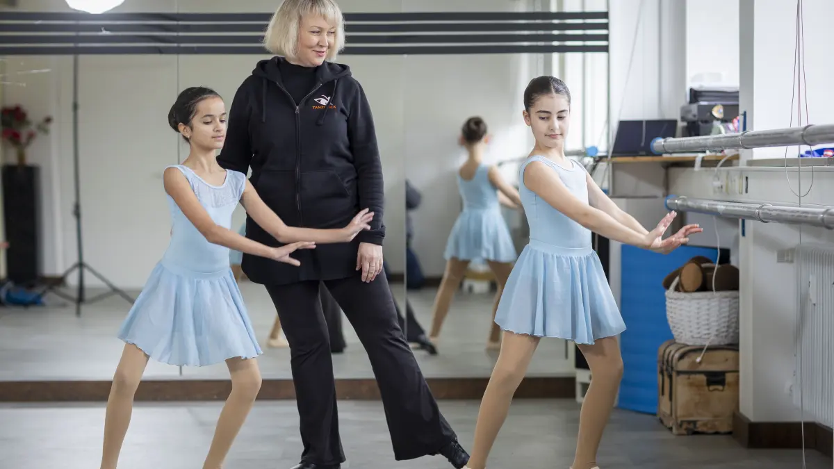 Internationaler Ballettwettbewerb in Senden: Gespräch mit Lehrerin, Schülerin und Mutter im Voraus