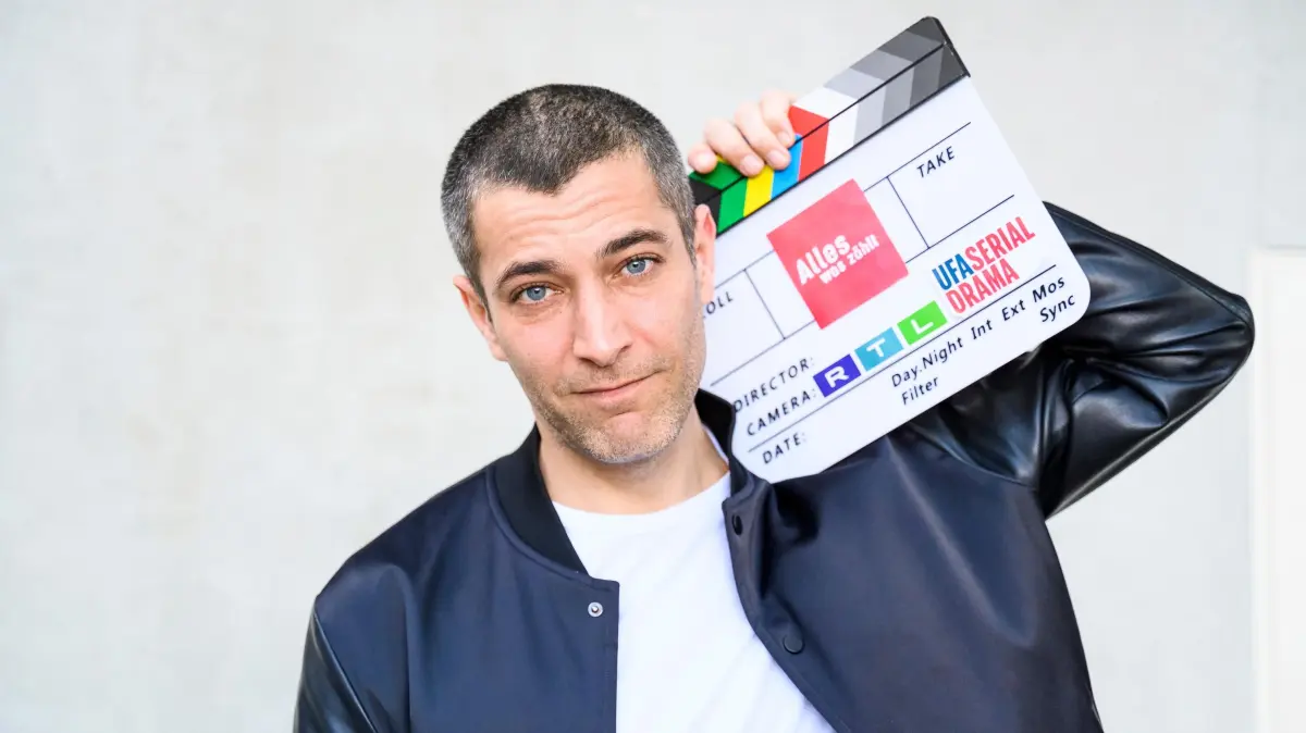 Dragan Petrovic (Florian Thunemann) wird von Jans Doppelgänger brutal attackiert.