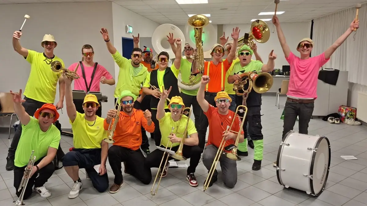 Die neue Guggamusik des Narrenvereins Pfronstetten. Krankheitsbedingt fehlt ein Mitglied auf dem Foto.