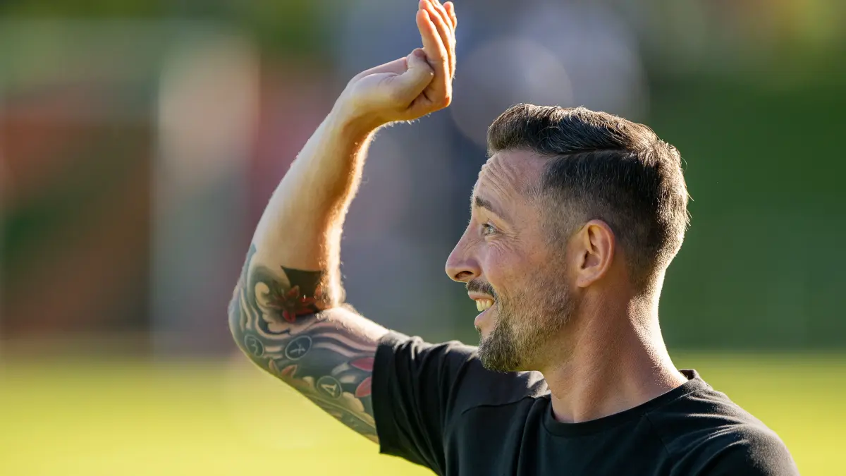 Daniel Seemann, (FC Holzhausen, Cheftrainer) zufrieden,
FC Holzhausen vs. TSG Balingen, Fussball, DB REGIO WFV Pokal, ab Achtelfinale, Saison 2025/2026, 03.09.2025,
Eibner-Pressefoto/Andreas Ulmer