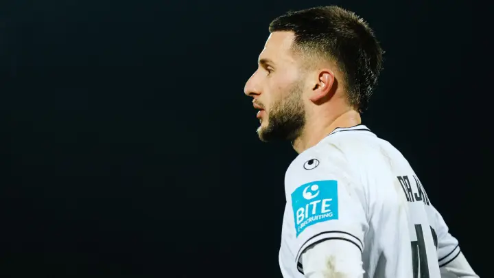 1:5! Spatzen verlieren verdient in Rostock – Der Liveticker zum Nachlesen