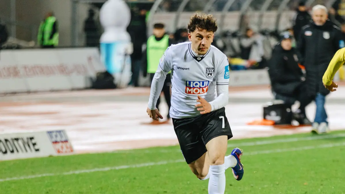 Fußball, 3. Liga, 24. Spieltag, SSV Ulm 1846 Fußball gegen Alemannia Aachen im Donaustadion, Ensar Aksakal