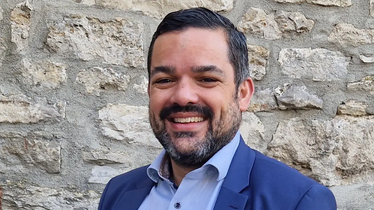 "Das ist nicht mein Anspruch", sagt Danny Multani (SPD) zu den acht Prozent, die die SPD nach aktuellen Umfragen derzeit im Land erreicht. In zehn bis 15 Jahren sollen es wieder 20 Prozent sein.