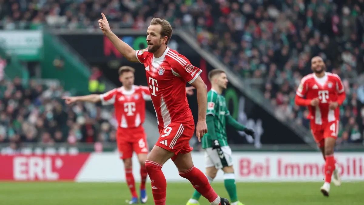 Bundesliga: Werder Bremen - FC Bayern München 0:3: 1. Bundesliga - SV Werder Bremen - FC Bayern München am 14.02.2026 im Weserstadion in Bremen
Jubel, Torjubel, Torschuetze, Torschütze Harry Kane (Muenchen 9) jubelt nach seinem Tor zum 0 zu 2
Foto: osnapix / Marcus Hirnschal
DFB regulations prohibit any use of photographs as image sequences and/or quasi-video / action press