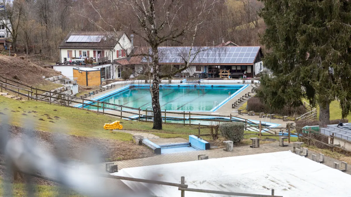 Bad Boll Haushalt, z. B. Freibad das ist Sparen, höhere Freibadgebühren