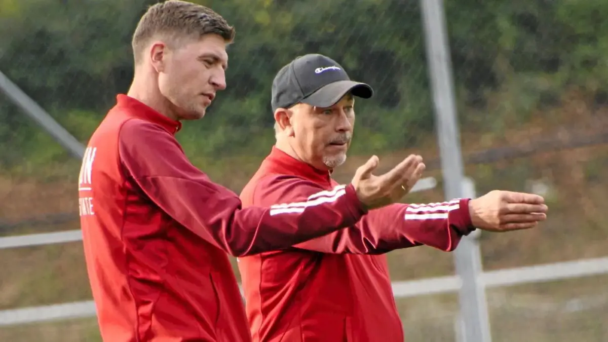 Eingespieltes Duo: Harald Haug (r.) und sein Co-Trainer Uli Klar hören zum Saisonende auf. Der TSV Buch hat bereits Nachfolger gefunden.