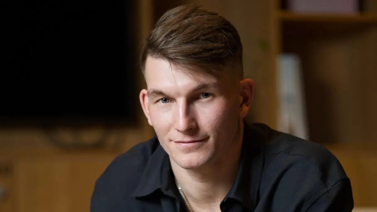 Mikael Tatarkin ist Profitänzer bei "Let's Dance" 2026.