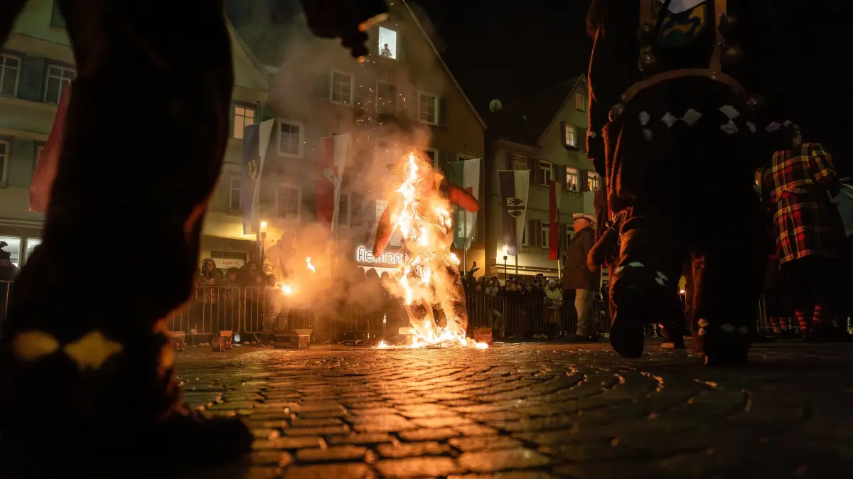 Die Fasnet ist verbrannt - Rottenburg trägt Trauer.