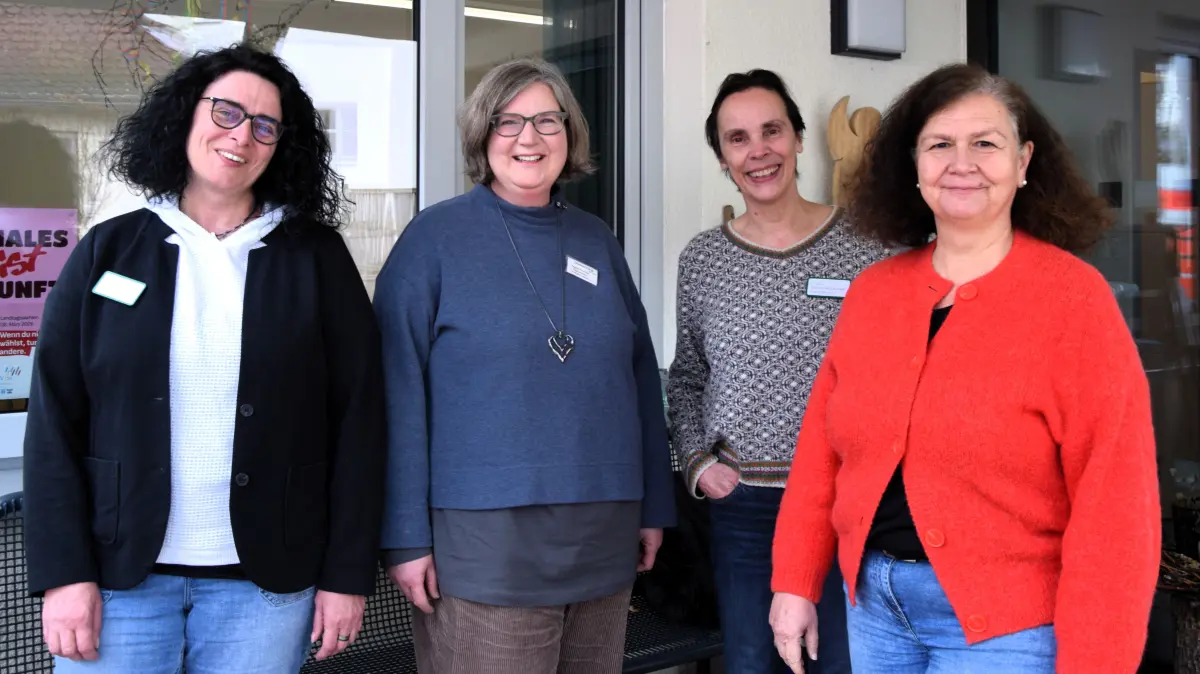 Sabine Schelkle, Christine Dewald und Nicole Breitling (von links) berichten über die Arbeit im Hospiz.