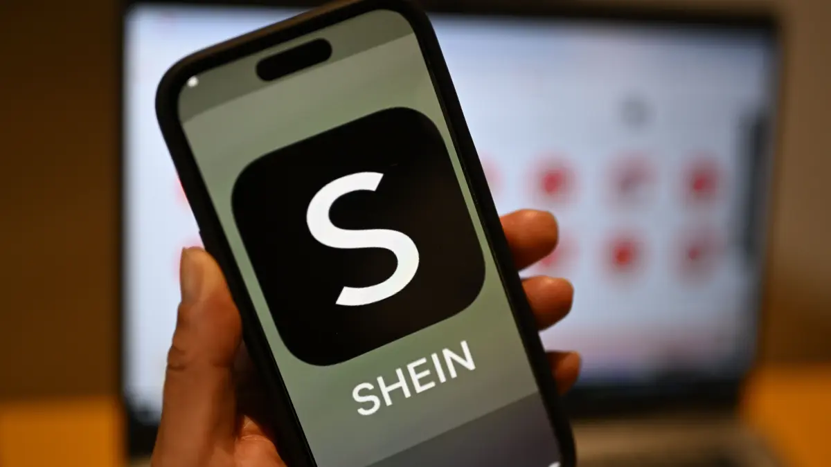 Das Verfahren gegen den Fast-Fashion-Konzern Shein wurde eingeleitet.