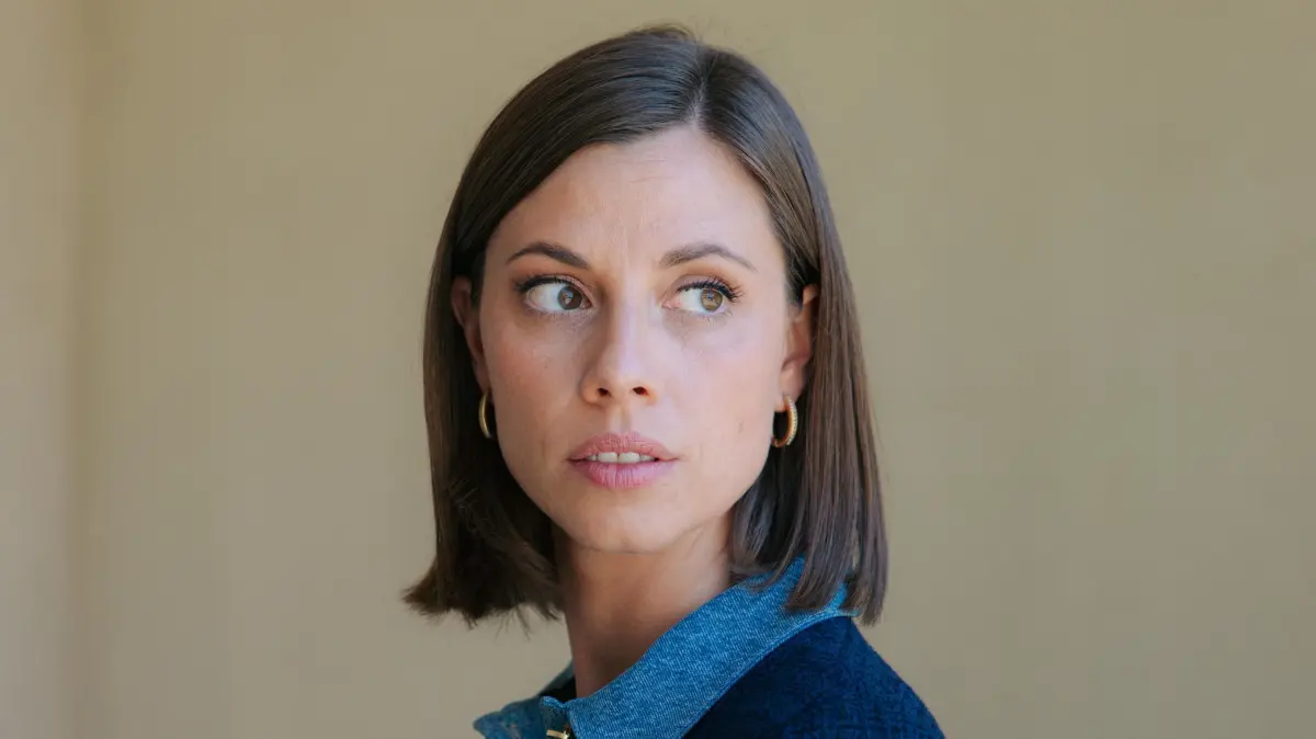 Matilda (Anna-Katharina Fecher) will mehr als nur eine Affäre sein.