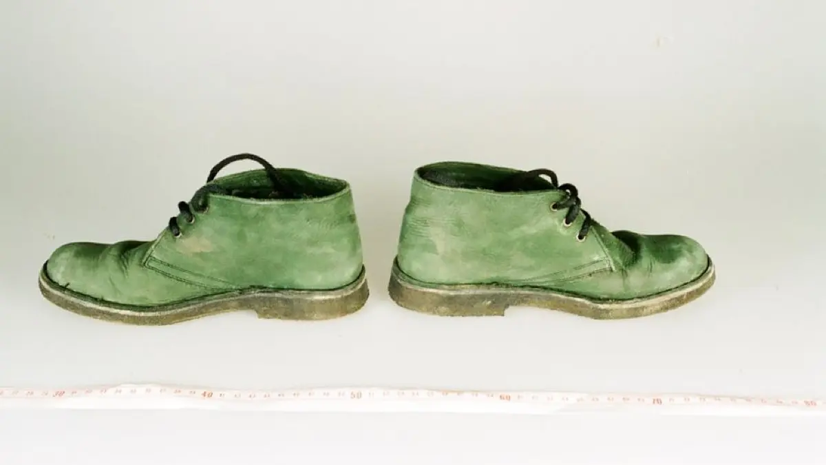 Die Schuhe des Opfers.