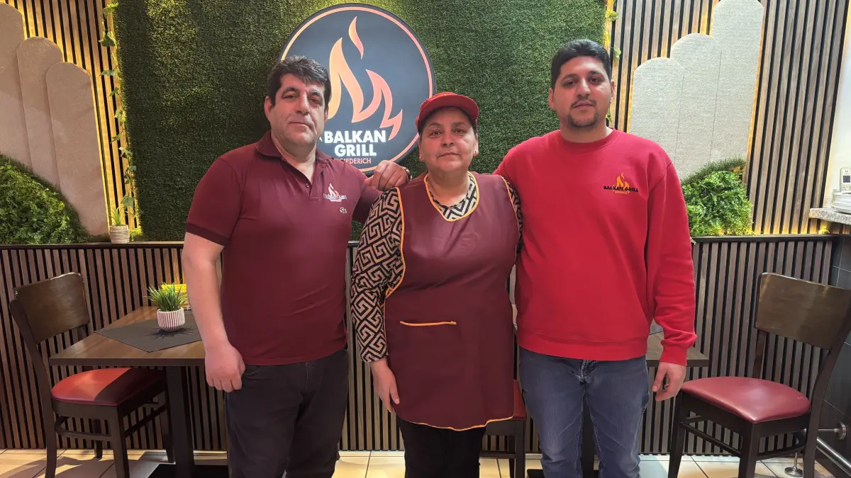 Ismet, Sevdije und Ardian Tahiri bewirten im „Balkan Grill“ Riederich.
